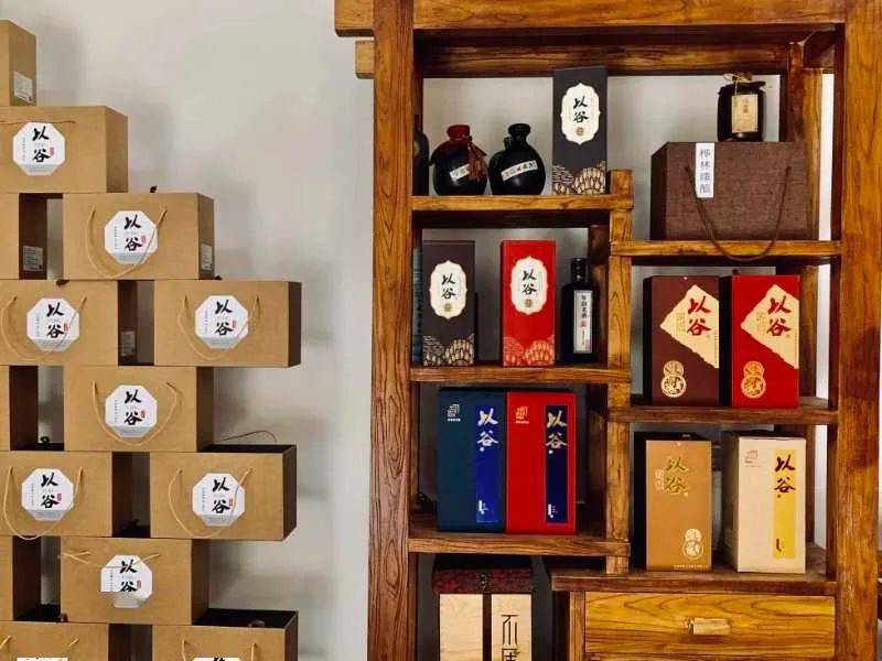 酒柜新款上市，小巷中的藏酒秘境等你来探秘！