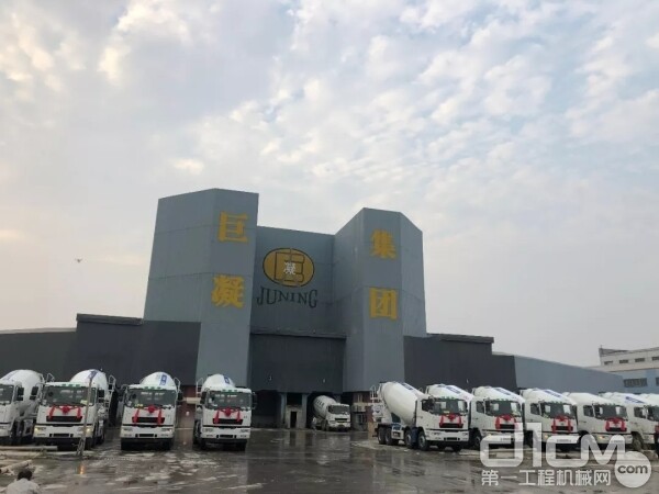 华菱星马600375最新动态，科技重塑未来，体验前所未有的高科技产品