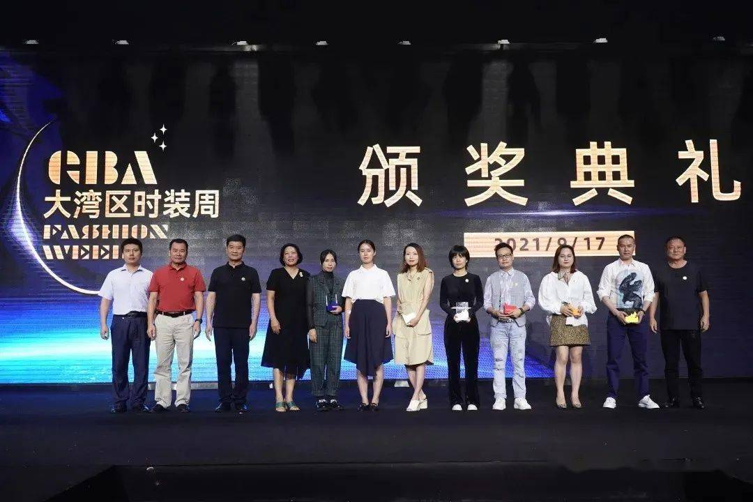 「应莹最新」——时尚潮流的新焦点