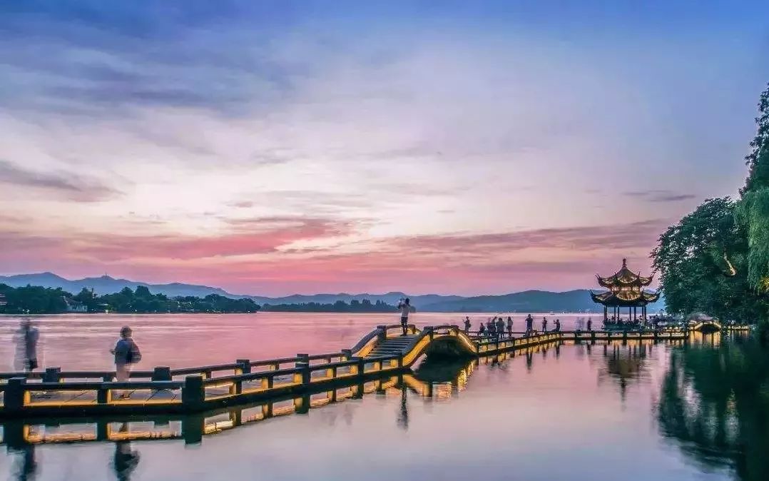 杭州旅游最新攻略，一场充满爱与陪伴的奇妙之旅